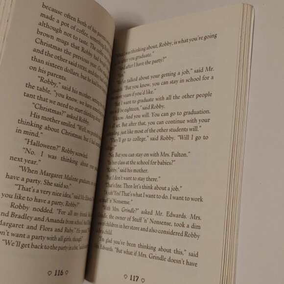 3/13 Main Street: Needle and Thread by Ann M. Martin Children's book - Picture 5 of 5